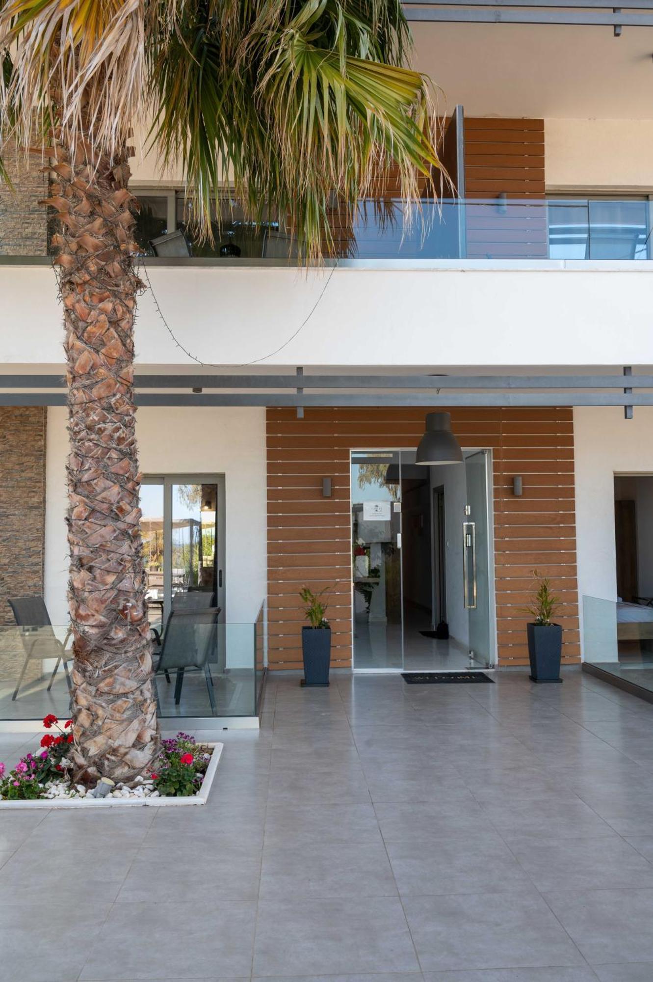 Finikas Suites & Apartments 10Min From Athens Airport Artemida  Exterior foto