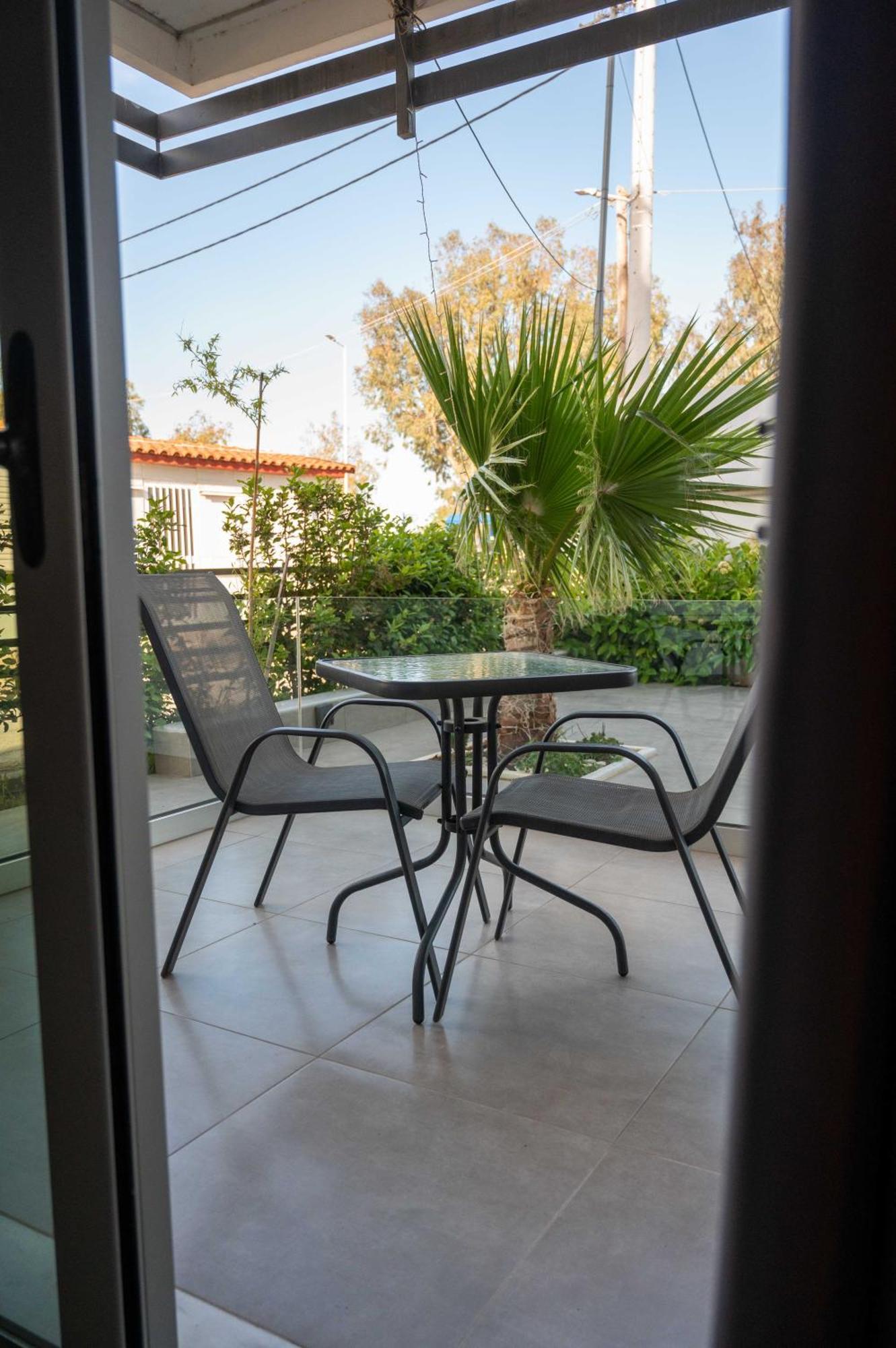 Finikas Suites & Apartments 10Min From Athens Airport Artemida  Exterior foto