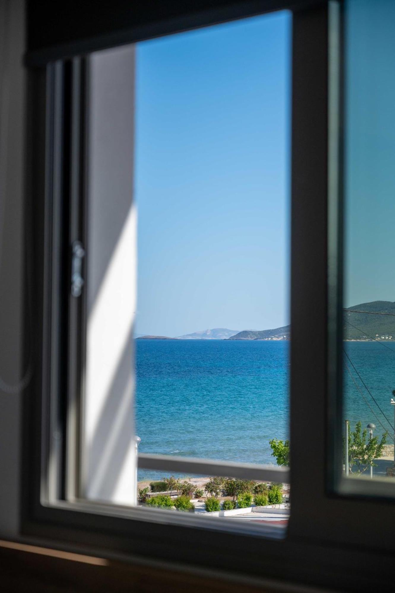 Finikas Suites & Apartments 10Min From Athens Airport Artemida  Exterior foto